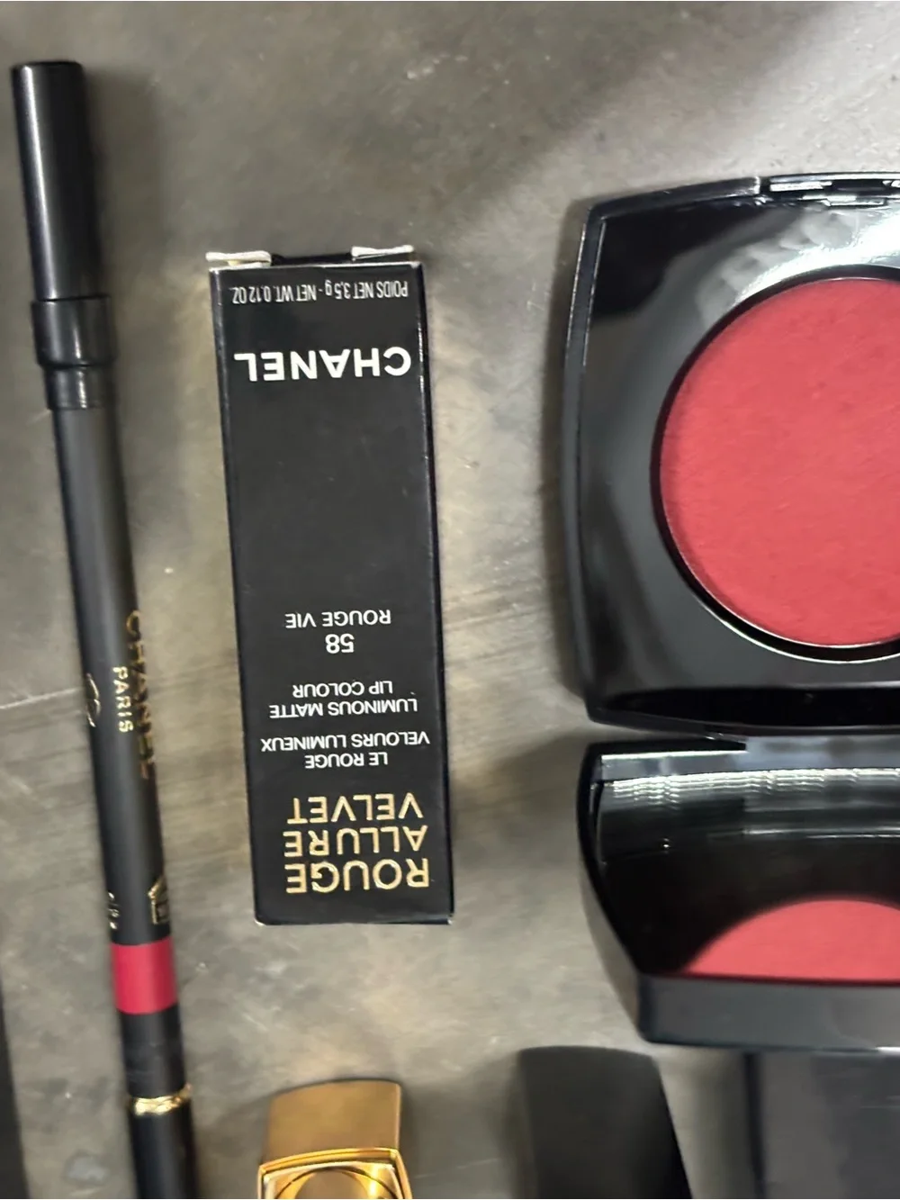 CHANEL Cream-to-Powder Blush & Lip Set in Rich Berry Red